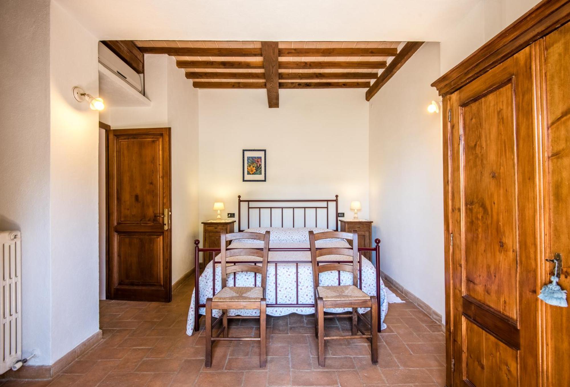 Glicine Apartment Podere Giardino Montalcino Exterior photo